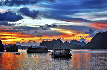 INT-V-HT09 9 Days Vietnam Highlights Tour to Discover Halong Bay