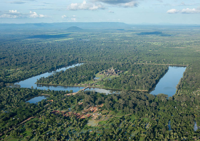 angkor-wat-moat