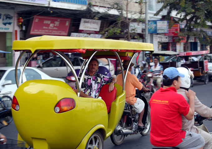 phnom-penh-streets