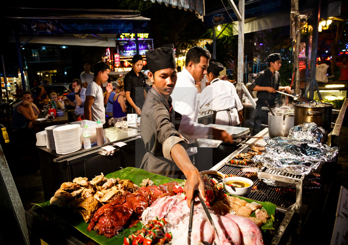 siem-reap-pub street