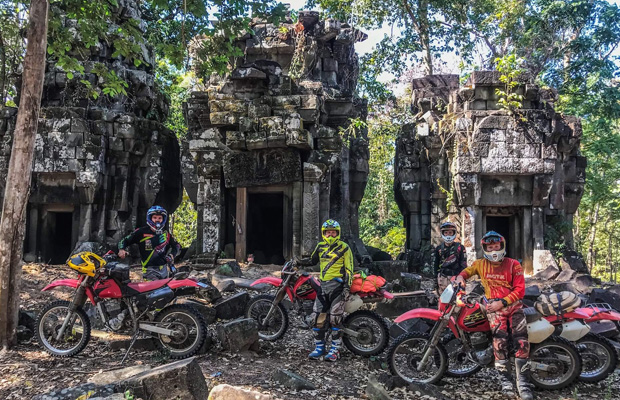 4 Days Cambodia Dirt Bike Tour from Siem Reap to Phnom Penh