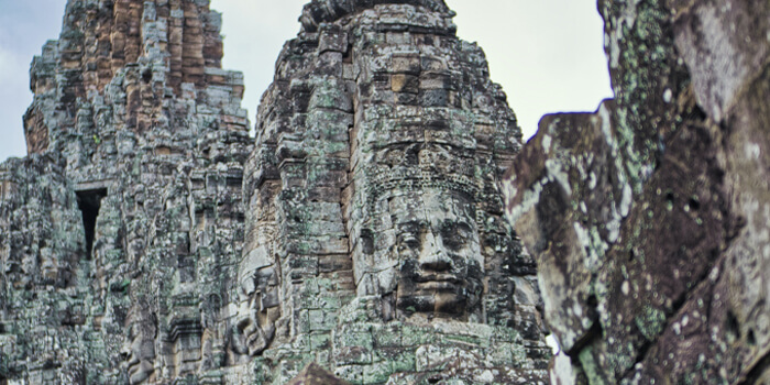 bayon-temple-smiling-face