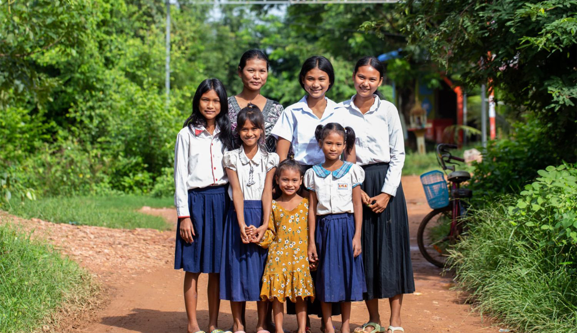 a-cambodian-mother-and-her-six-daughters-of-different-ages