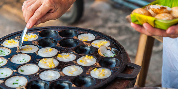 adding-toppings-on-the-nom-krok