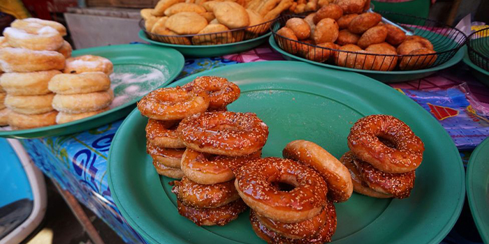 cambodian-style-doughnuts