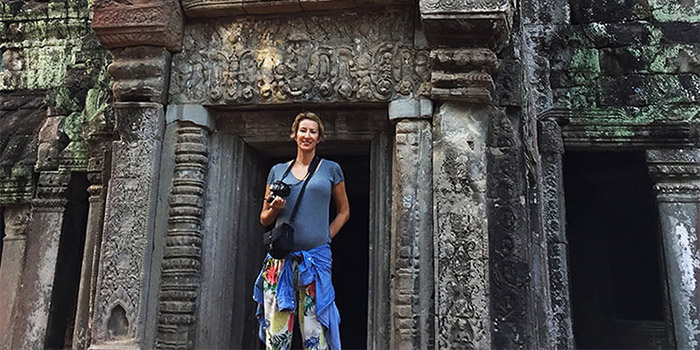 choose-lightweight-and-breathable-clothes-to-wear-in-Cambodia