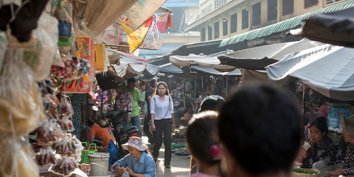 early-morning-in-phsar-nath-battambang