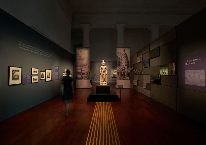 gallery-hall