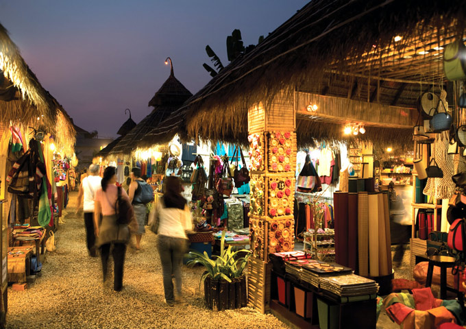 angkor-night-market