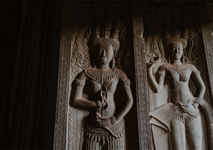 intricate-statues-in-angkor-wat-inner-chambers