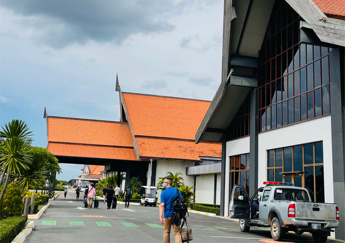 the-tourists-just-came-out-of-the-siem-reap-international-airport