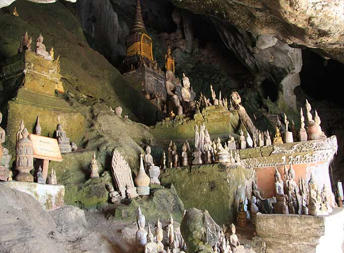 Joss in Pak Ou Cave