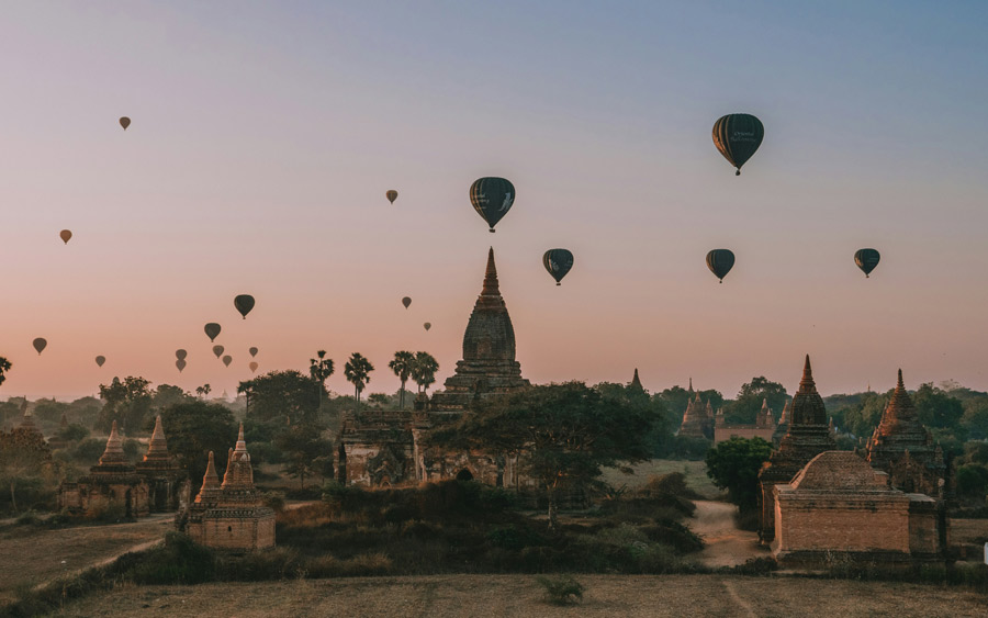 Bagan hot air balloon ride