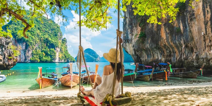 phuket-island-scenery-in-thailand-in-december
