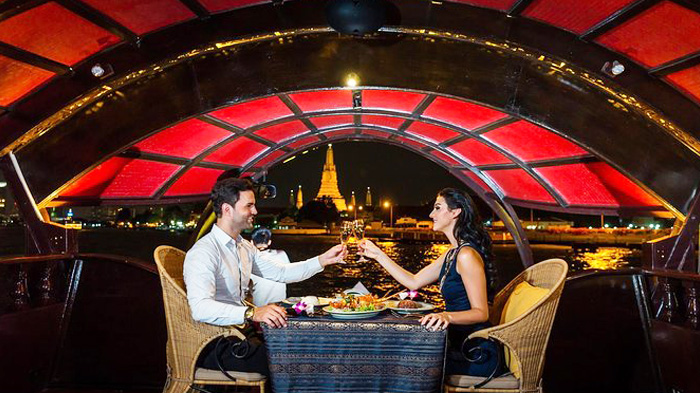 thailand-honeymoon-food-budget-contrast