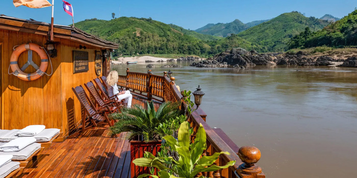 cruise-ship-from-vietnam-to-laos
