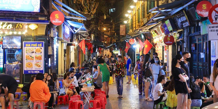 hanoi-old-quarter-evening-walk