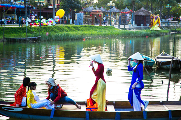 INT-V-VT08 8 Days Hanoi, Hoi An, and Saigon Tour