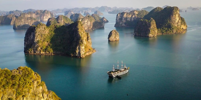 halong-bay-autumn-light