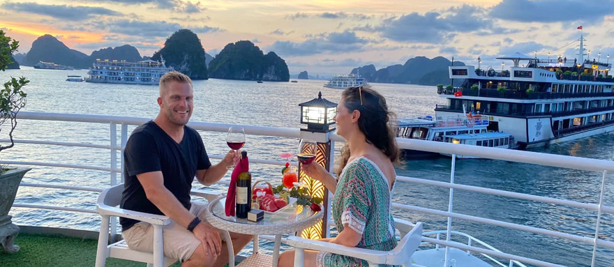 INT-V-VLT15 15 Days Best Highlights of Luxury Tour in Vietnam