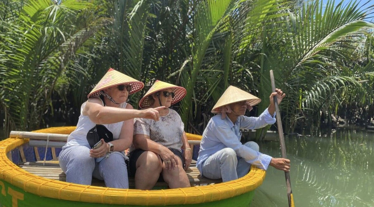 indochinatour-clients