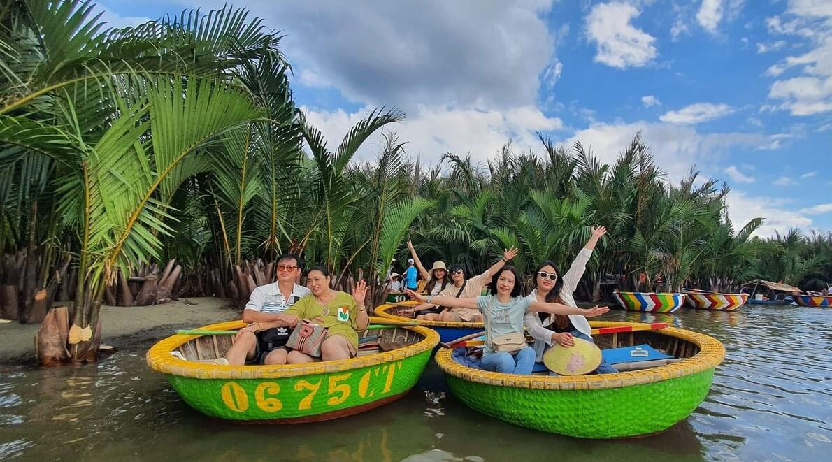 indochinatour-clients