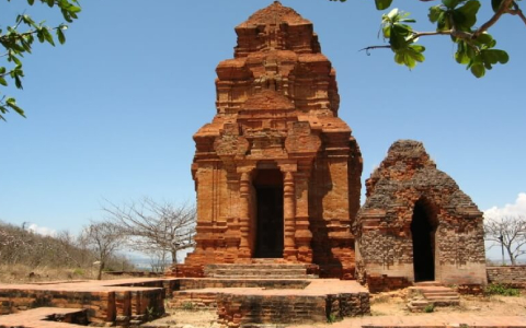 Vietnam Laos Tours: Vietnam Laos Itinerary 2025 & 2026