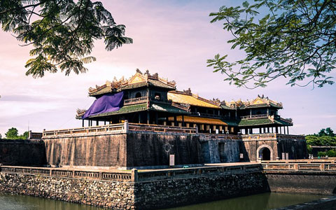 Gorgeous Hue Tour & Top Things To Do In Hue
