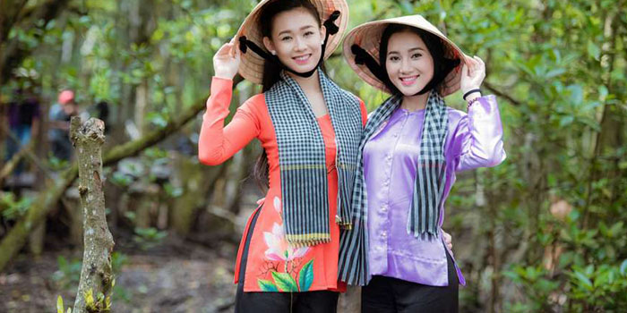 southern Vietnam Clothing