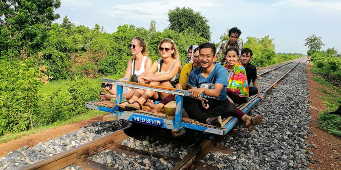 our-guests-enjoy-bamboo-train-in-battambang