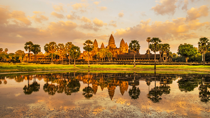 angkor-wat-sunset-golden-light