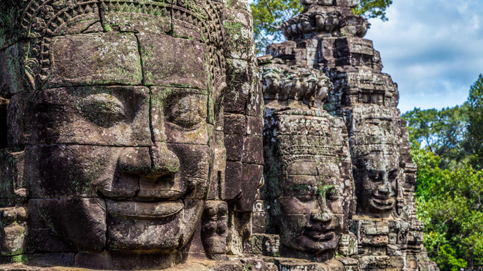 bayon-temple-small-circuit-angkor-wat