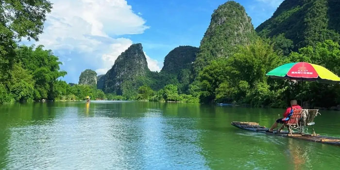 li-river-cruise-deck-view