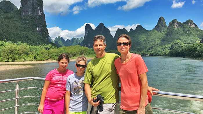yangshuo-family-scenery