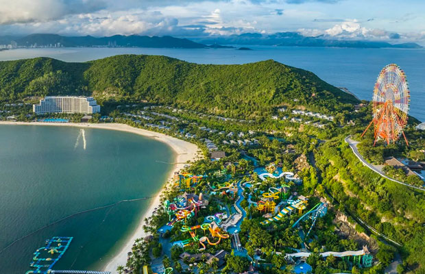 21 Days Epic 3-Week Adventure through Vietnam and China