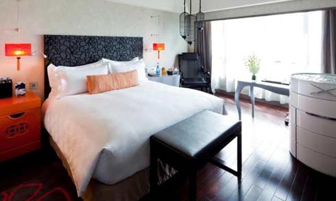 Saigon Sofitel Plaza Guest Room