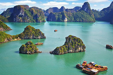 INT-CLV-CLVT16 16 Days Cambodia, Laos and Vietnam Tour with Halong Bay Cruise