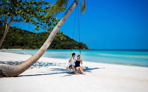 Top 5 Golden Beaches in Indochina/Southeast Asia: All Worth Visiting