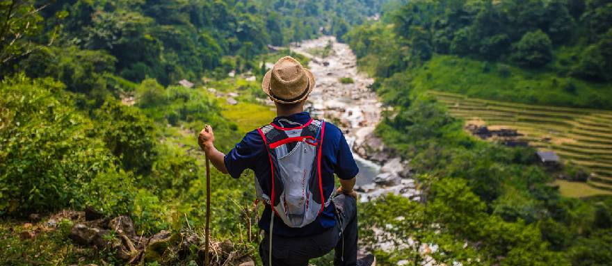 INT-V-VT10 10 Days Vietnam Tour from Central to North with Longest Cave Adventure