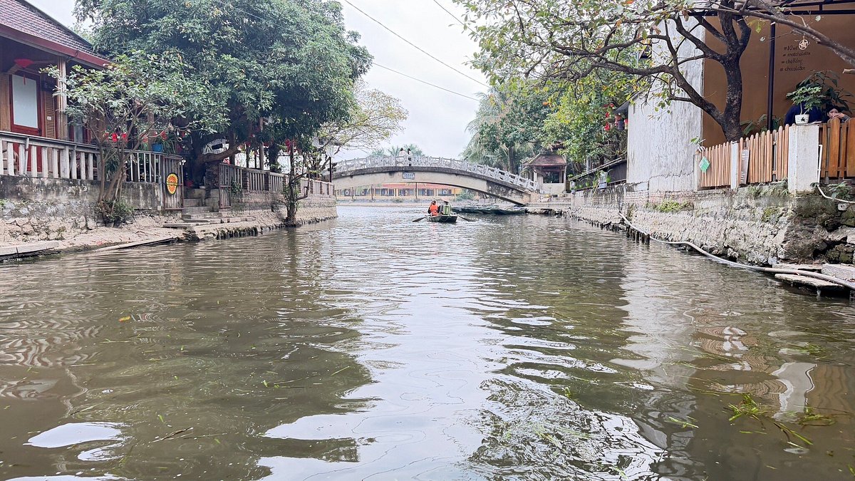 indochina tour