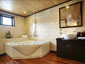 Bathroom of Serena Cruise