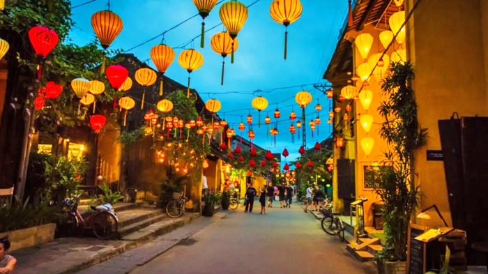 hoi-an-budget-evening