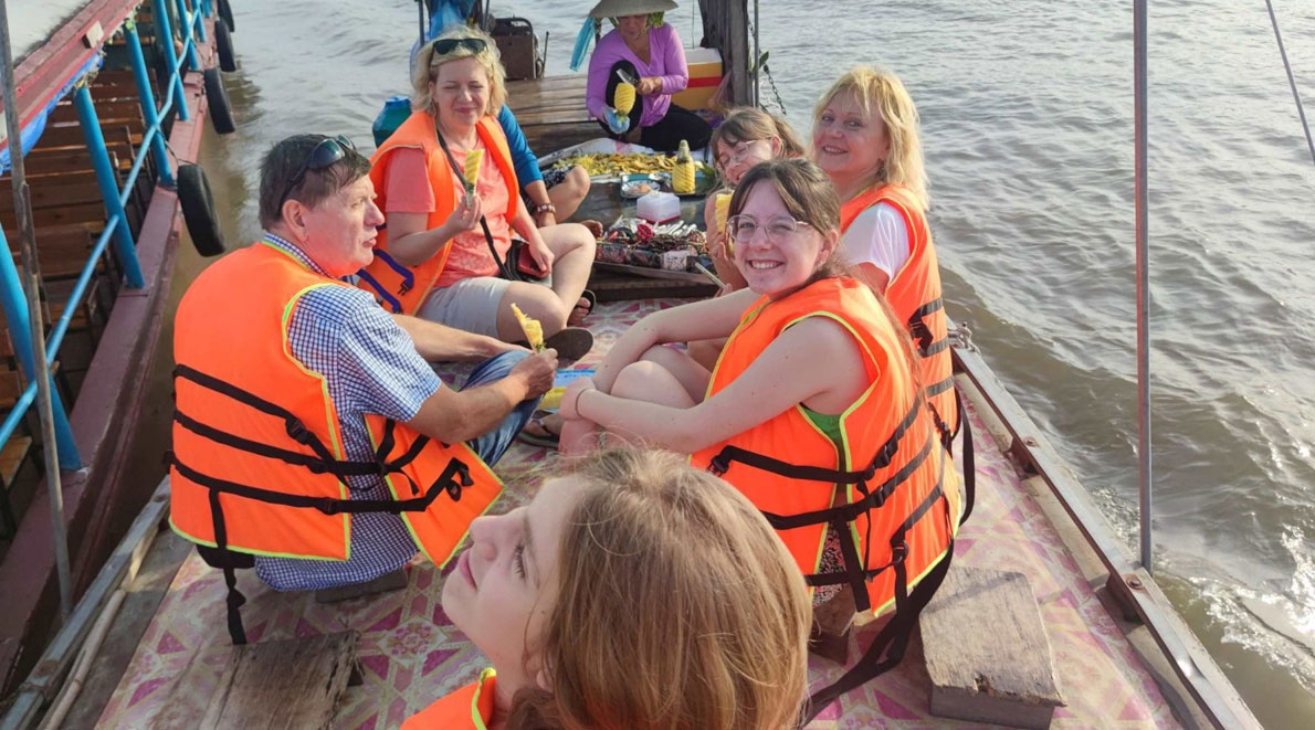 indochinatour-clients