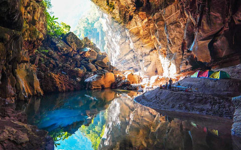 Vietnam Hang Son Doong Tour: Best Customized Tour Packages