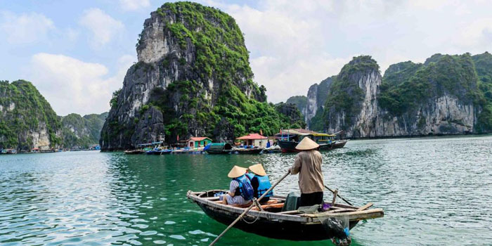This 7-day route focuses on the most iconic sights in Vietnam and Cambodia.