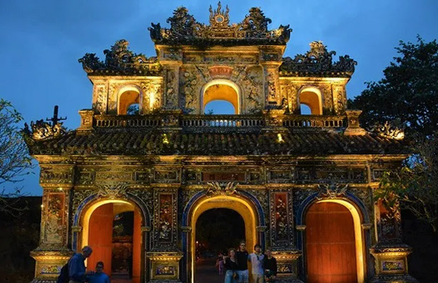 vietnam tour