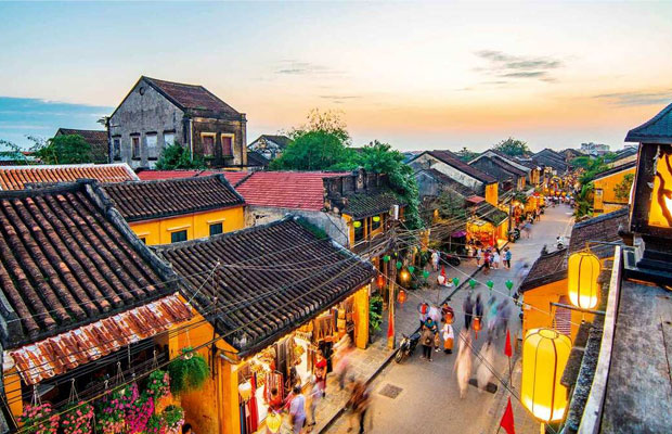 5 Days Central Vietnam Charming & Historical Tour 