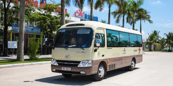 cheap-travel-group-cars-in-vietnam