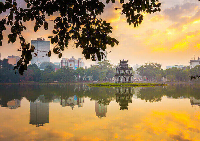 hoan-kiem-lake