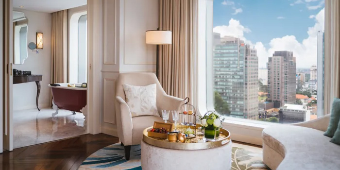 the-interior-of-trains-with-vietnamese